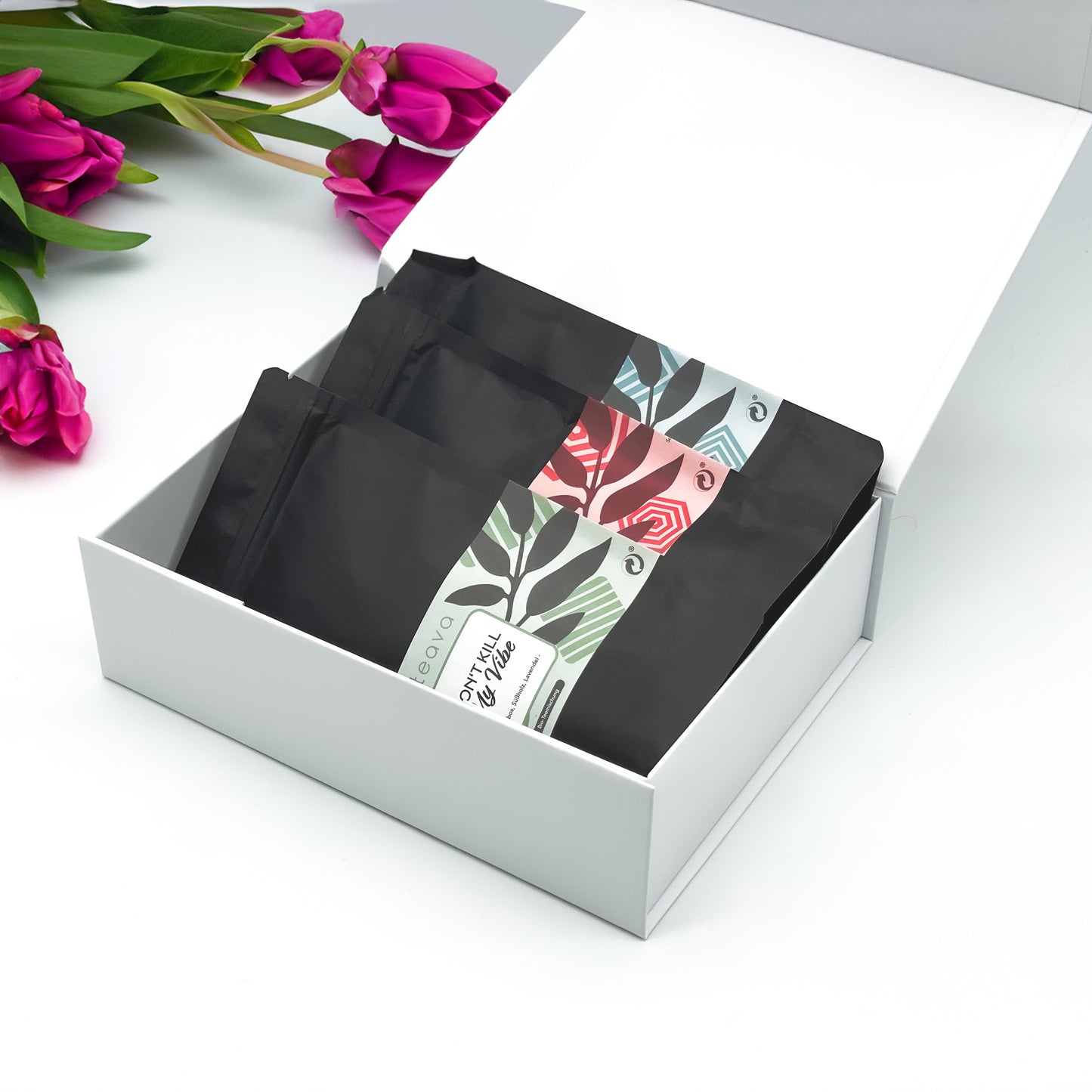 Premium-Geschenkbox mit 3 Bio-Teemischungen